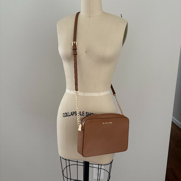 Michael Kors Jet Set Large Saffiano Leather East West Shoulder Crossbody Brown - Picture 1 of 9